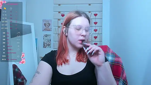 FoxPlayXX online show from April 15, 6:59 pm