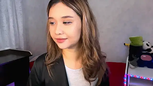 LovelyLara online show from November 21, 6:17 pm