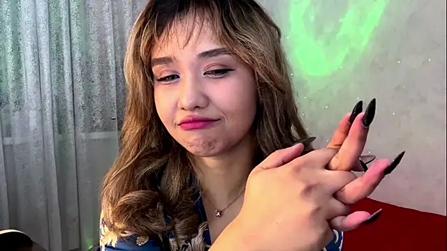 LovelyLara online show from December 2, 6:47 pm