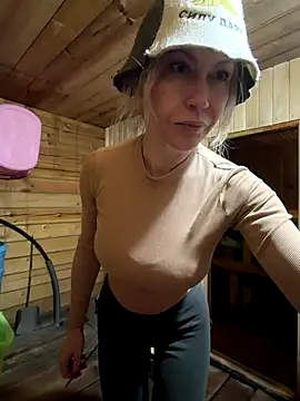 Elle Milfa online show from December 18, 1:39 pm