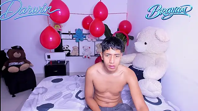 Snapshot of darwinandbrayann chatting on February 14, 11:45 pm darwinandbrayann online show from February 14, 11:45 pm
