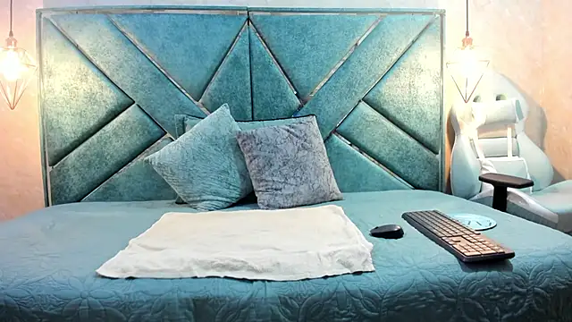 EXOTIC TRANS online show from November 15, 12:45 pm