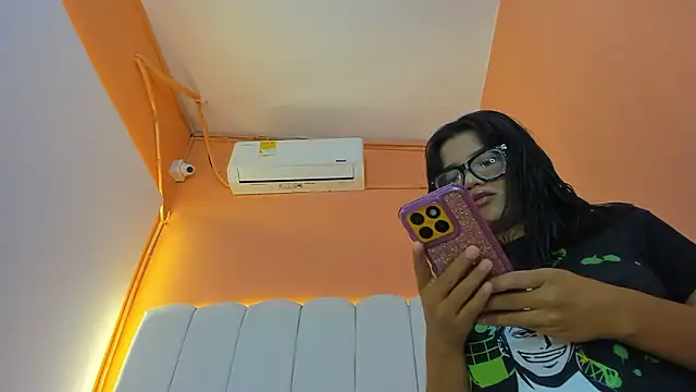 DamianandEva online show from January 16, 1:04 pm