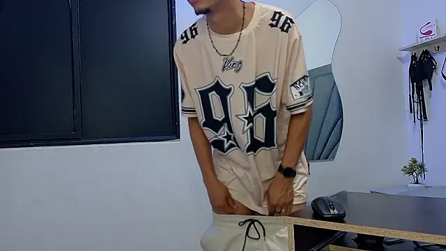 DamianandEva online show from March 10, 12:32 pm