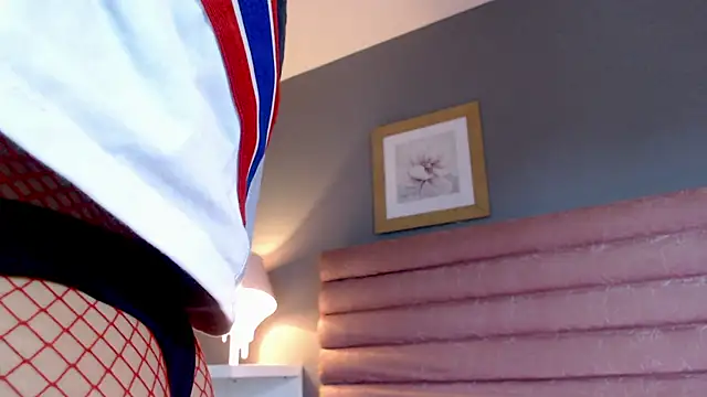 RavynRouge  online show from December 15, 1:04 pm