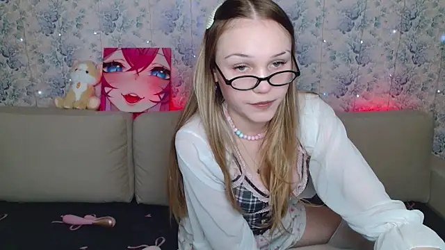 phreshgirlswag online show from February 15, 3:31 pm