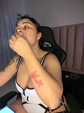 Natural BIGASS Nina online show from January 15, 8:34 pm