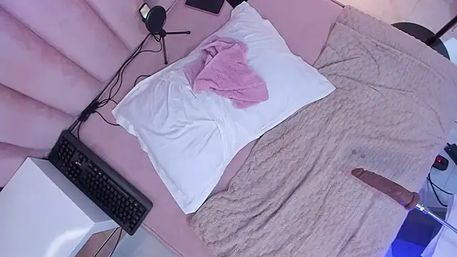 Natural BIGASS Nina online show from March 7, 7:33 pm