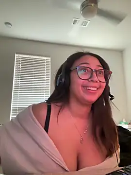 minha baby online show from February 25, 10:52 pm