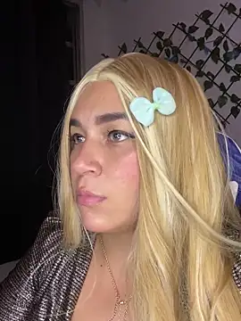 Snapshot of yayita_cute chatting on October 30, 6:04 am yayita cute online show from October 30, 6:04 am