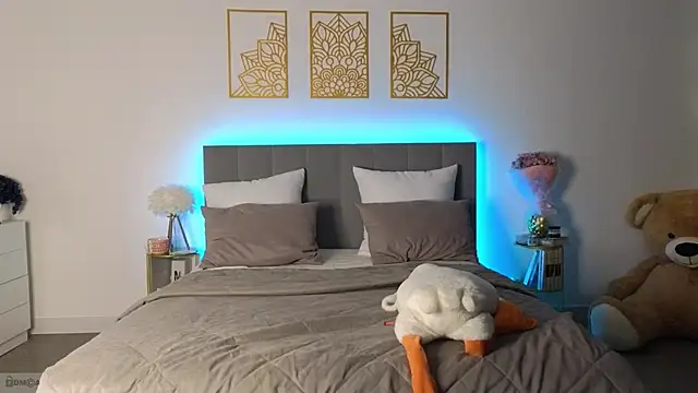 Snapshot of adele_armass chatting on February 7, 8:56 pm adele armass online show from February 7, 8:56 pm