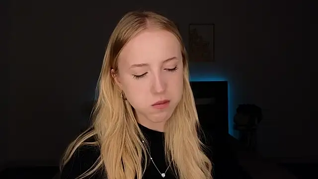 adele armass online show from June 25, 8:57 pm