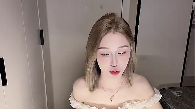 Snapshot of yuyu-33 chatting on February 5, 11:26 am yuyu-33 online show from February 5, 11:26 am