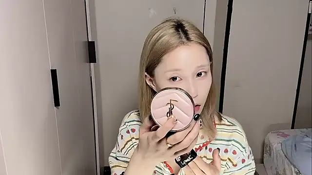 Snapshot of yuyu-33 chatting on March 3, 12:50 am yuyu-33 online show from March 3, 12:50 am