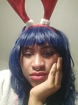 EvonyFoxxx online show from December 17, 11:00 pm