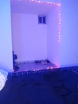 EvonyFoxxx online show from December 22, 11:46 pm