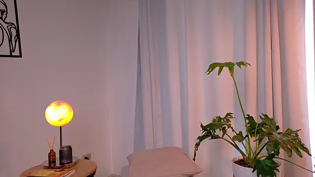SeleneNova online show from July 16, 5:19 pm
