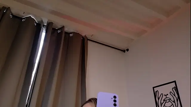 VictoriaNova  online show from February 12, 4:13 pm