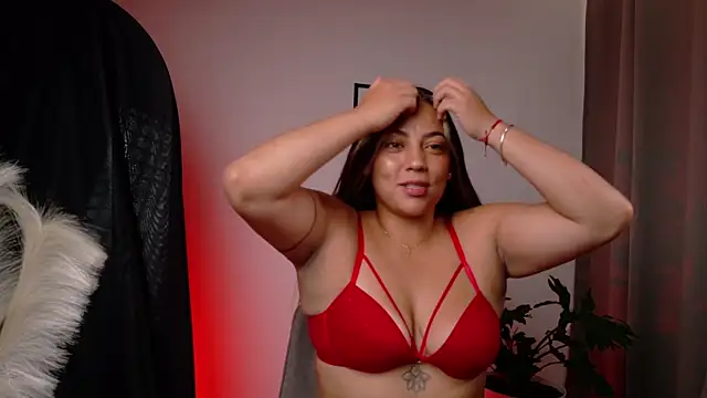 Zara Nova online show from April 2, 2:26 pm