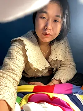 Snapshot of lylyyou chatting on December 5, 2:58 pm lylyyou online show from December 5, 2:58 pm