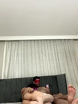 Snapshot of murathandenur chatting on November 7, 6:52 pm murathandenur online show from November 7, 6:52 pm