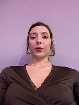 Snapshot of LilluKatten chatting on February 11, 11:37 am LilluKatten online show from February 11, 11:37 am