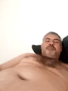 Ricardotarado online show from December 2, 1:39 pm