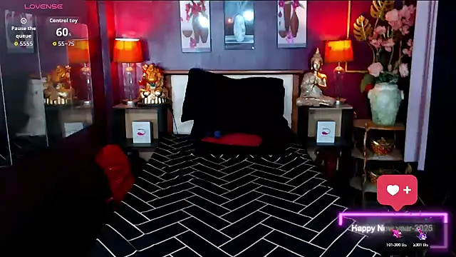 Plastique PATRICIA online show from February 10, 2:37 am