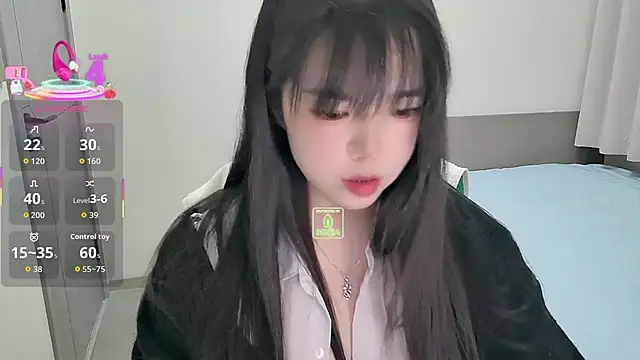 Snapshot of Dialog_Mu chatting on November 18, 1:04 pm Dialog Mu online show from November 18, 1:04 pm