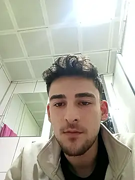 yasinesra757  online show from January 8, 9:39 pm