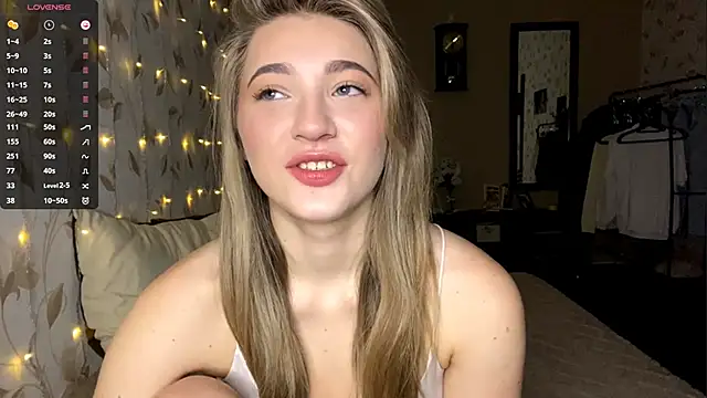 OrethaEredia online show from January 11, 7:08 pm