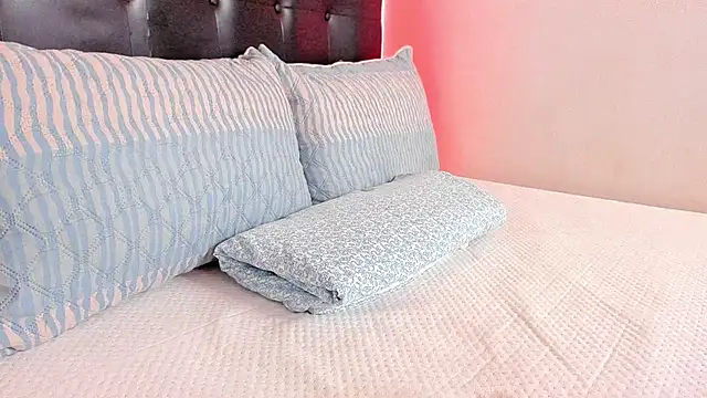 Joseph palaciios online show from November 18, 10:03 pm