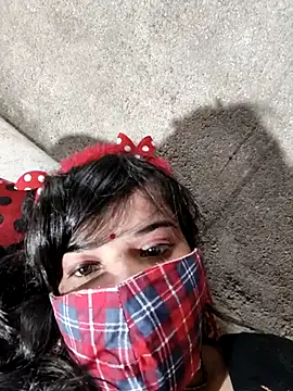 Snapshot of Hot_Simran_01 chatting on November 4, 6:23 am Hot Simran 01 online show from November 4, 6:23 am