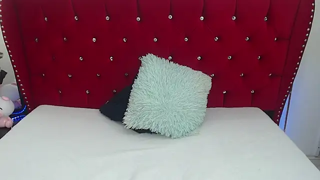 valentinavega18x online show from March 29, 5:07 am