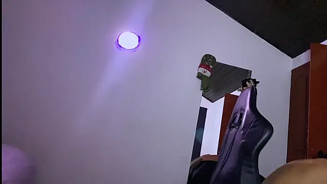 3v1l online show from December 16, 7:46 am