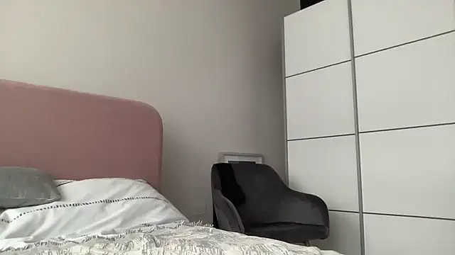 Snapshot of HotLdyllic chatting on November 5, 1:33 pm HotLdyllic online show from November 5, 1:33 pm