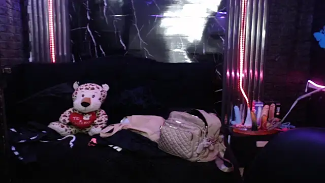 lehia 285 online show from April 13, 1:27 pm