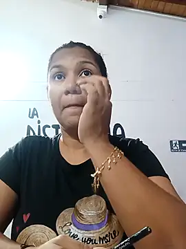 Snapshot of Samaraa_Lee chatting on November 7, 11:43 am Samaraa Lee online show from November 7, 11:43 am