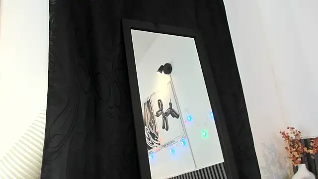 Cloe Bonne online show from December 22, 7:33 pm