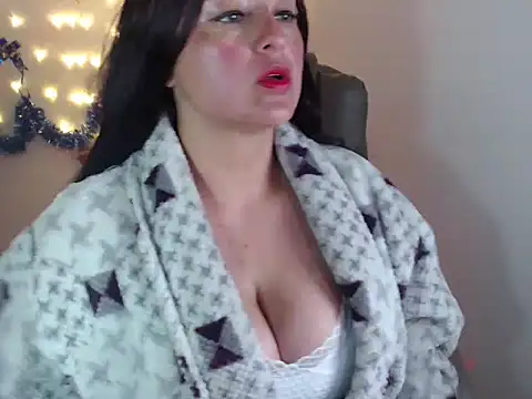 kristelltender1 online show from December 21, 1:24 am