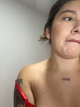 Snapshot of Eve_Miiller chatting on March 31, 4:24 am Eve Miiller online show from March 31, 4:24 am