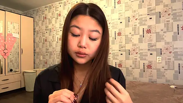 YunDargenio online show from November 13, 9:08 am