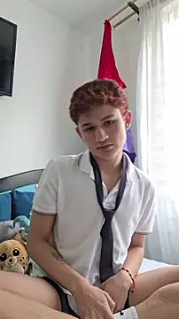 Snapshot of Apolitoo chatting on November 2, 2:19 pm Apolitoo online show from November 2, 2:19 pm