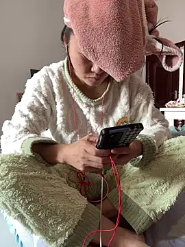 daaqnn online show from November 17, 12:49 am