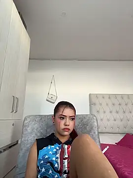 Snapshot of Sabrin_Miller chatting on November 8, 9:13 pm Sabrin Miller online show from November 8, 9:13 pm