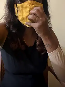 Queen-dhivya online show from November 14, 12:15 pm