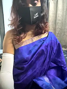 Queen-dhivya online show from November 16, 4:18 am