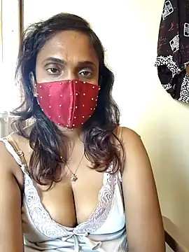 Queen-dhivya online show from March 1, 5:20 am