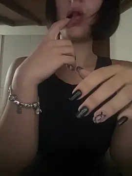 Snapshot of MissMichela chatting on November 5, 4:40 pm MissMichela online show from November 5, 4:40 pm