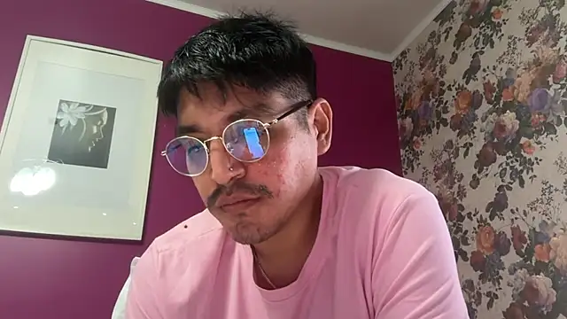 Snapshot of All_in_Lele chatting on November 1, 3:36 pm All in Lele online show from November 1, 3:36 pm